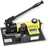 Tek Know PC705 Hydraulic Pressure Calibrator